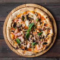 Pizza Prosciutto & Funghi