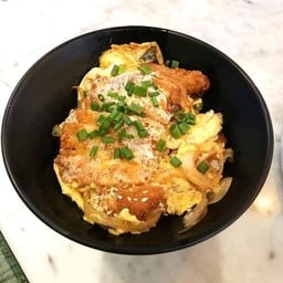 ข้าวหน้าหมูทอด