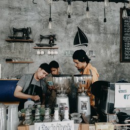 สอนลาเต้อาร์ต เริ่มต้นเพียง 500 บาท