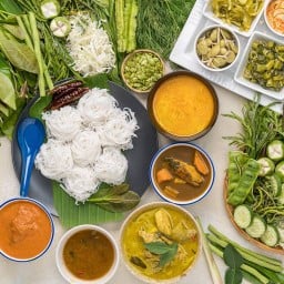 ขนมจีนน้ำยาปักษ์ใต้ by บ้านมาดาม (ป้าดาเจ้าเก่า) ลำสาลี