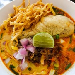 ข้าวซอยไก่