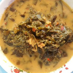 แกงขี้เหล็กหมูสับ