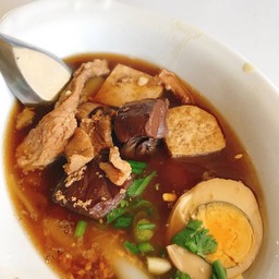 ก๋วยจั๊บเจ๊ทุม น้ำข้นสูตรโบราณ