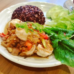 ข้าวกุ้งผัดน้ำมะขาม