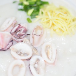 โจ๊กปลาหมึก