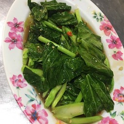 ผัดผักคะน้าไฟแดง