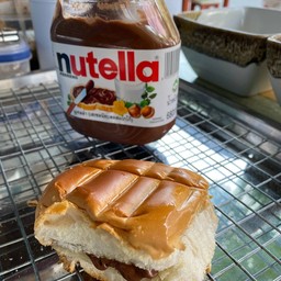 ปังปิ้งเนยนูเทลล่า