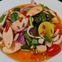 ยำไส้กรอกไก่