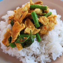 ข้าวราดเครื่องแกงหมู