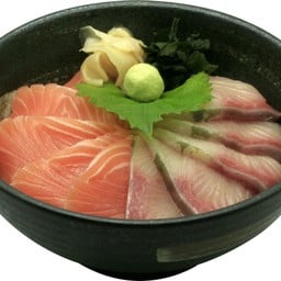 ข้าวหน้าปลาแซลมอนและฮามาจิ