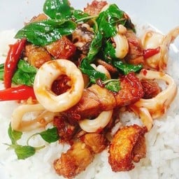 หมูกรอบแม่ทองม้วน
