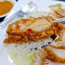 ข้าวมันไก่ตองอู Food Park Big C เพชรเกษม