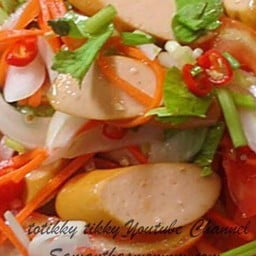 ยำไส้กรอกกกก