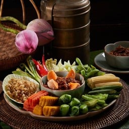 น้ำพริกลงเรือ-ปลาดุกฟู-หมูหวาน