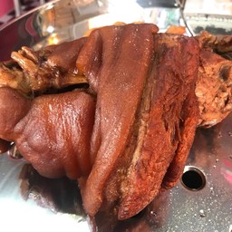 ขาหมูยกขา