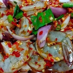 ยำกุ้งสด