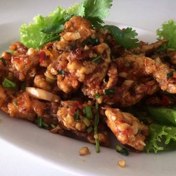 ปูนิ่มทอดกระเทียมพริกไทย