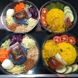 ครัวสี ลองชิม (อาหารฮาลาล) ขวัญเวียงเพื่อประชาชน