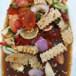 ยำหมูยอไข่แดงเค็ม