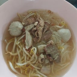 บะหมี่เกี๊ยวลุงเม้งเจ้าเก่า ลอง