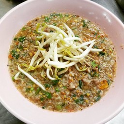 ก๋วยเตี๋ยวต้มยำหมูสับ