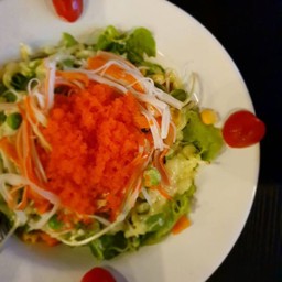 สลัดปูอัด-ไข่กุ้ง.