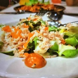 สลัดทูน่า-ไข่กุ้ง..