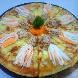 พิซซ่าปูอัด ทูน่า ไข่กุ้ง