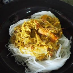 ขนมจีนน้ำยาปู