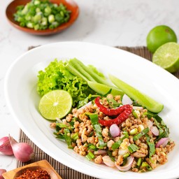 ลาบเศรษฐี (หมู) (Spicy minced pork salad)
