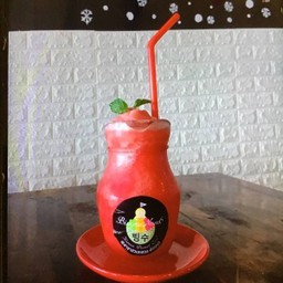 สตอเบอรี่โซดา..