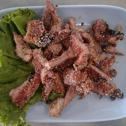 หมูคลุกฝุ่น