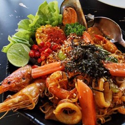 ผัดลูกครึ่งเกาหลี