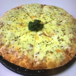 พิซซ่าชีสล้วน