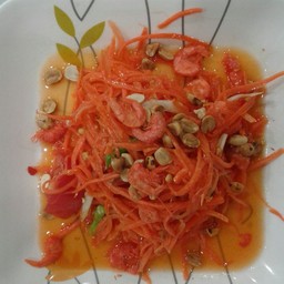 ส้มตำแครอท