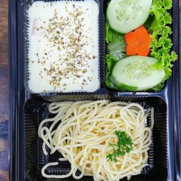 สปาคาโบนาร่าแฮมชีสไข่ดาว