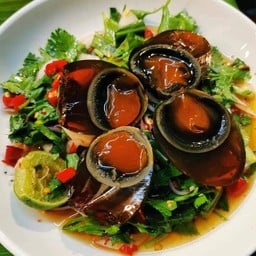 ยำไข่เยี่ยวม้า