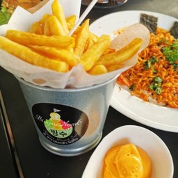 เฟรนฟรายดิ๊ปชีส