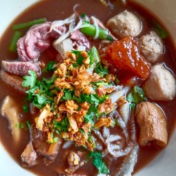 เส้นเล็กรวมน้ำตก