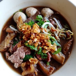 บะหมี่รวมน้ำตก