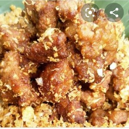 ข้าวผัดกระเทียม+หมูทอด