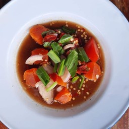 ยำไข่แดงเค็ม
