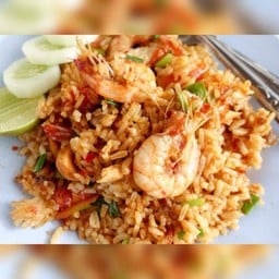 ข้าวผัดต้มยำ ต้องกดเลือกเนื้อสัตว์