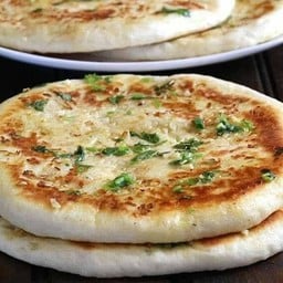 Cheese Garlic Nan