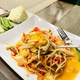 ส้มตำไทยไข่เค็ม