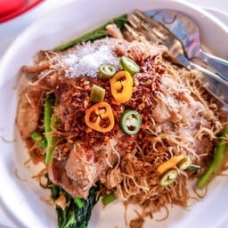 ผัดซีอิ๊วเส้นหมี่ พิเศษ