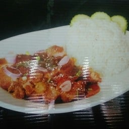 ลุงนาจข้าวมันไก่ห้าดาว