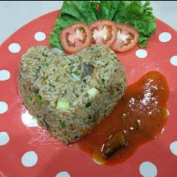 ข้าวผัดปลากระป๋อง