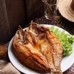 ปลากระพงทอดน้ำปลา (ตัว)