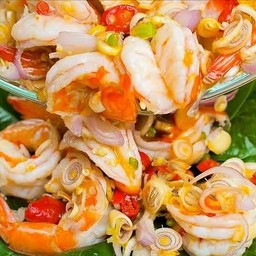 ยำตะไคร้กุ้งสด